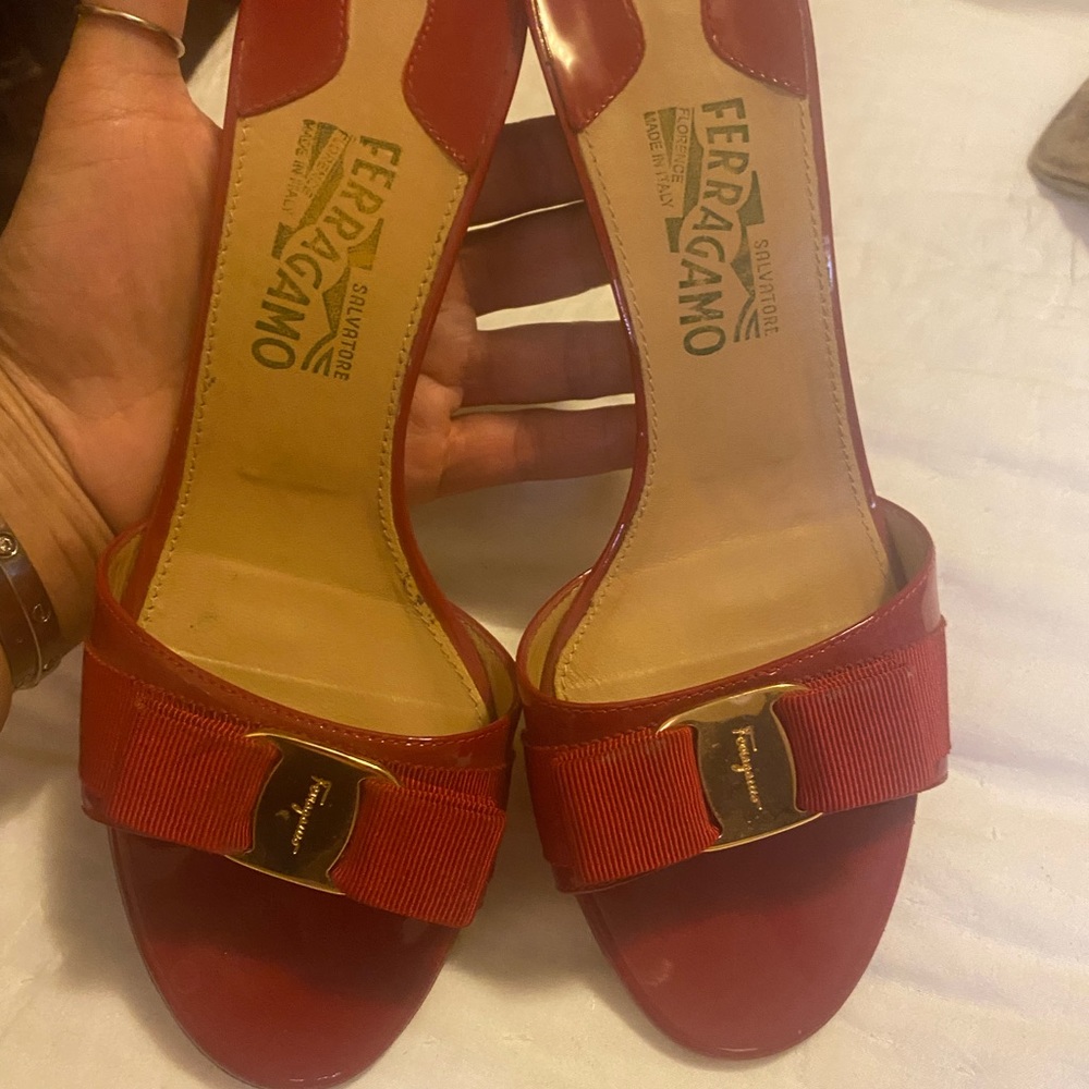 Ferragamo Slides Red size 9